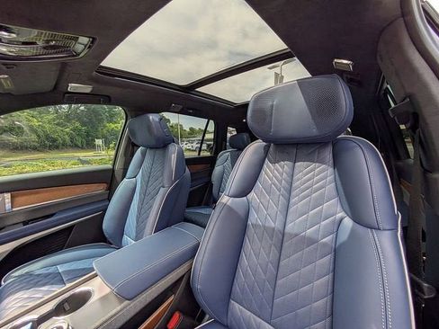 New 2026 Cadillac Vistiq Premium Luxury w/ LPO, Floor Liner Package image 22