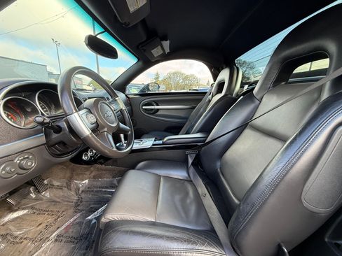 Used 2004 Chevrolet SSR w/ Preferred Equipment Group RWD image 7