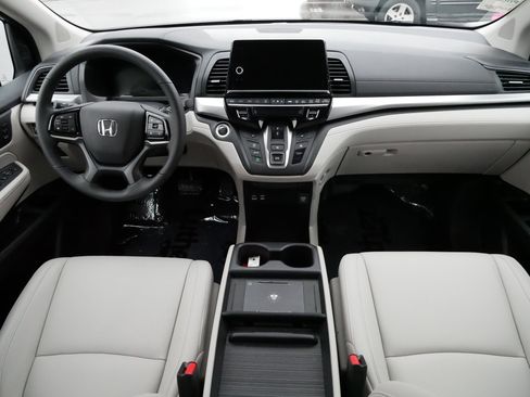 Certified 2026 Honda Odyssey EX-L image 10