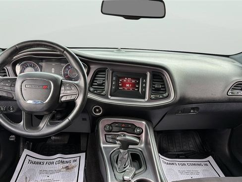 Used 2016 Dodge Challenger SXT RWD image 20