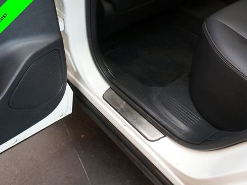 Certified 2023 Nissan Rogue SL w/ SL Premium Package image 41