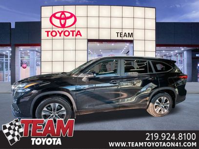 Used 2023 Toyota Highlander XLE