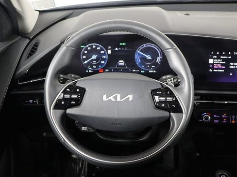 Used 2023 Kia Niro Wind FWD image 7