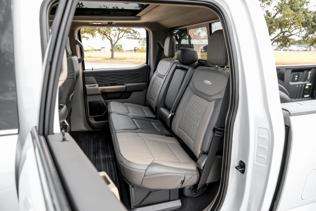 Used 2026 Ford F450 Platinum w/ Platinum Plus Package AWD/4WD image 52
