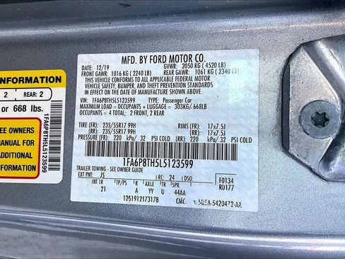 Used 2020 Ford Mustang Coupe image 16