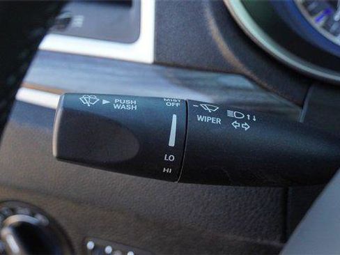 Certified 2022 Chrysler 300 Touring L image 28