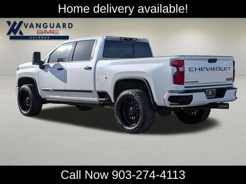 Used 2024 Chevrolet Silverado 2500 High Country w/ Technology Package AWD/4WD image 8