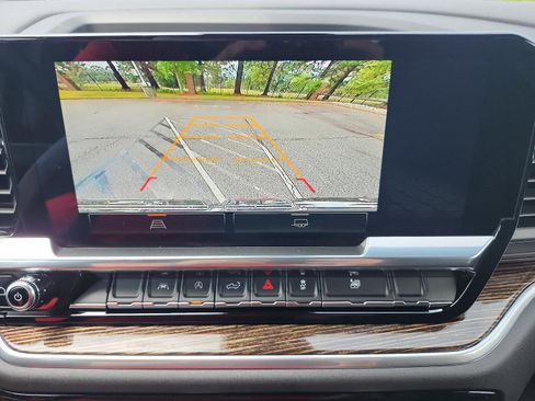 New 2026 GMC Sierra 1500 SLE image 14