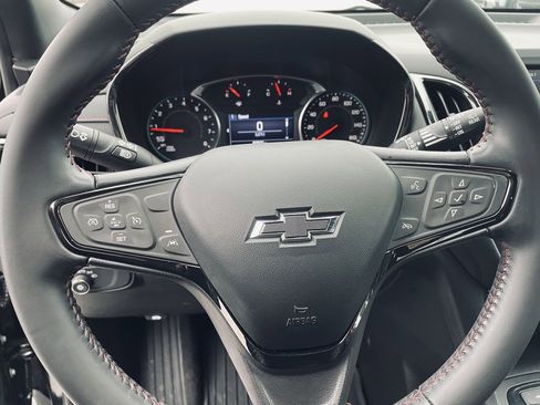 Used 2022 Chevrolet Equinox RS image 11