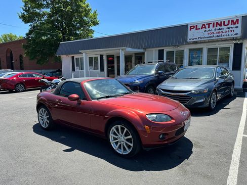 Used 2008 MAZDA MX-5 Miata Touring RWD image 1