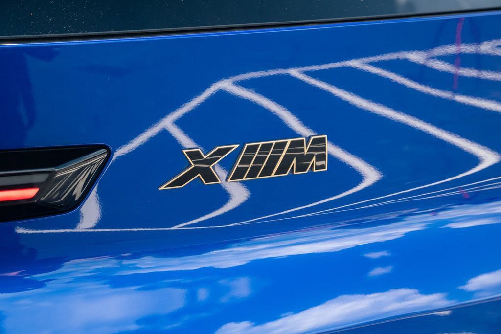 Used 2025 BMW XM AWD/4WD image 19