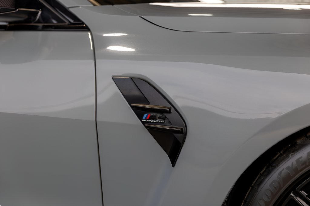 Used 2022 BMW M4 Competition w/ M Carbon Exterior Package RWD image 11