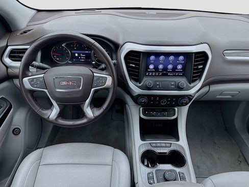 Used 2023 GMC Acadia SLT image 14