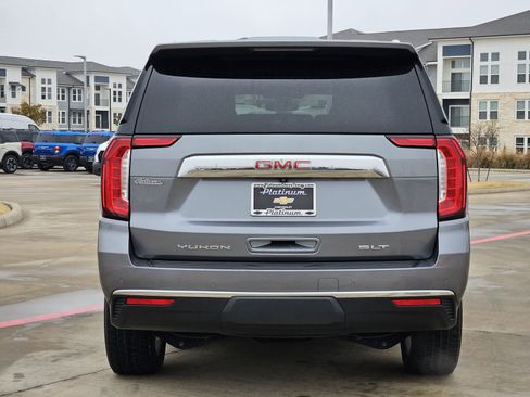 Certified 2021 GMC Yukon SLT w/ SLT Luxury Package image 9