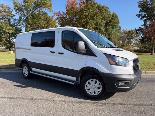 Used 2025 Ford Transit 250 Low Roof w/ Exterior Upgrade Package RWD image 2