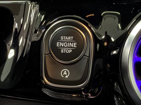 Certified 2023 Mercedes-Benz GLA 250 4MATIC image 30
