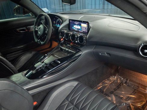 Used 2020 Mercedes-Benz AMG GT R image 19