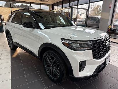 New 2026 Ford Explorer ST w/ Sun And Sound Package