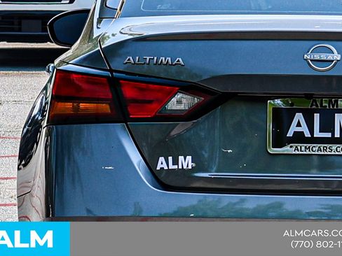 Used 2023 Nissan Altima 2.5 S FWD image 14