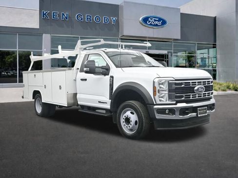 New 2025 Ford F550 2WD Regular Cab Super Duty image 1
