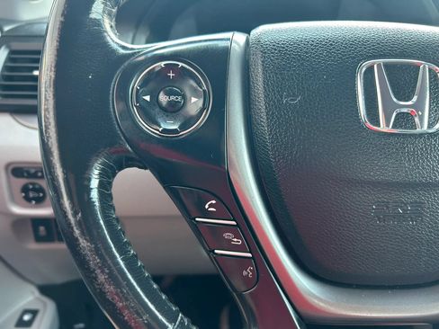 Used 2018 Honda Ridgeline RTL image 6