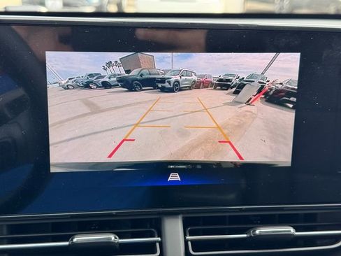 New 2026 Chevrolet Trax LT image 18