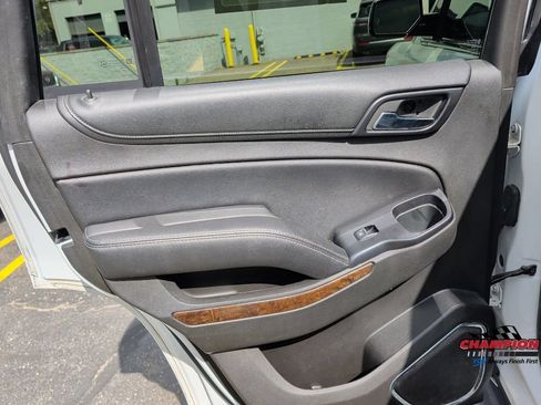 Used 2015 Chevrolet Tahoe LT AWD/4WD image 33