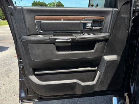 Used 2017 RAM 1500 Laramie w/ Convenience Group RWD image 14