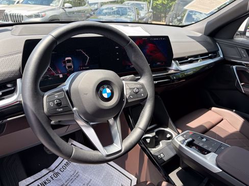 Certified 2025 BMW X2 xDrive28i AWD/4WD image 12