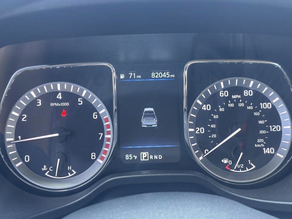 Used 2019 Nissan Titan SV RWD image 22