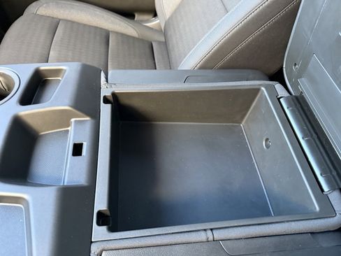 Used 2024 GMC Sierra 1500 Elevation w/ LPO, Elevation Black Package image 27