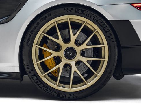 Used 2018 Porsche 911 GT2 RS RWD image 32