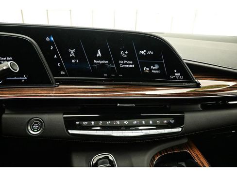Certified 2024 Cadillac Escalade ESV Premium Luxury w/ LPO, Floor Liner Package AWD/4WD image 17