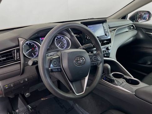 Used 2022 Toyota Camry LE image 11