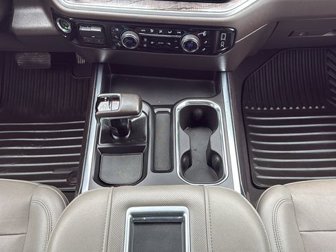 Used 2022 Chevrolet Silverado 1500 LTZ w/ Technology Package image 23