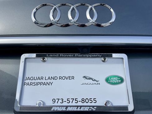 Used 2024 Audi SQ5 Premium Plus w/ Premium Plus Package image 38