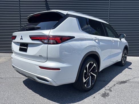 Used 2022 Mitsubishi Outlander SEL FWD image 5