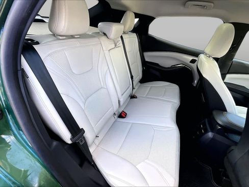 Used 2025 Ford Mustang Mach-E Premium AWD/4WD image 19