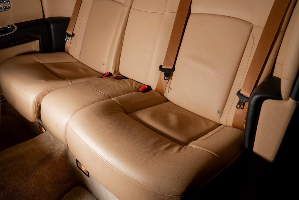 Used 2010 Rolls-Royce Ghost RWD image 31