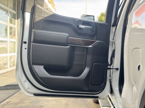 Used 2022 GMC Sierra 1500 SLT w/ SLT Premium Package RWD image 29
