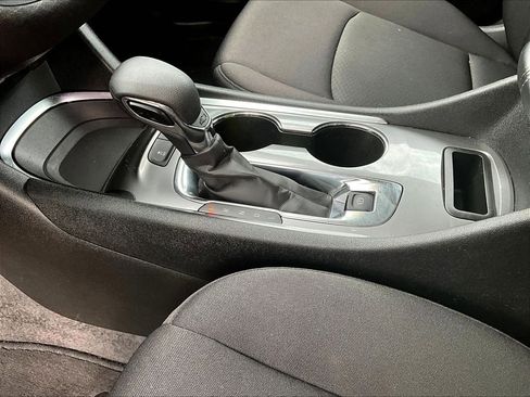Used 2024 Chevrolet Malibu LT FWD image 16