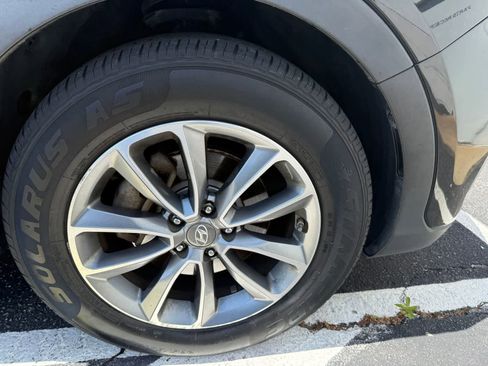 Used 2017 Hyundai Santa Fe SE AWD/4WD image 9
