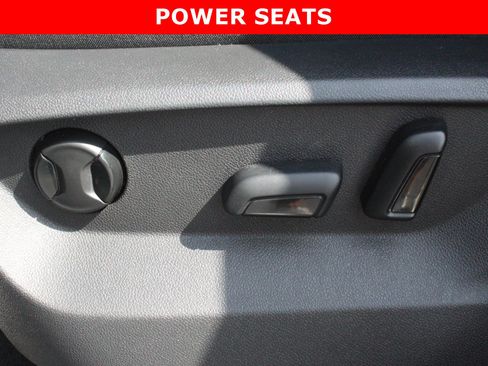 Used 2021 Volkswagen Atlas Cross Sport SE w/ Panoramic Sunroof Package AWD/4WD image 12