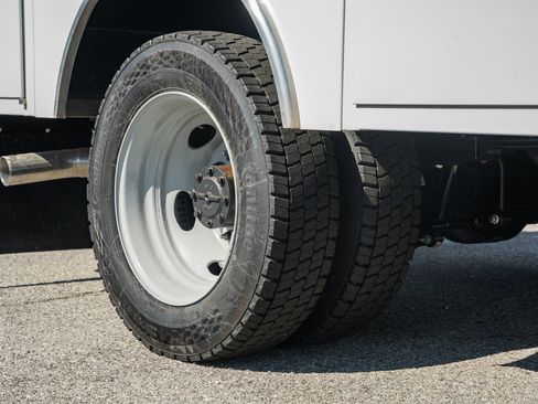 New 2026 Ford F450 XL image 23