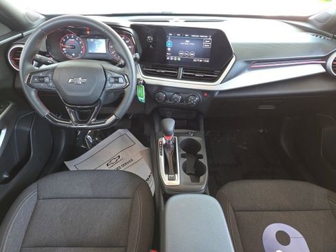 Used 2024 Chevrolet Trax RS w/ Sunroof Package image 93