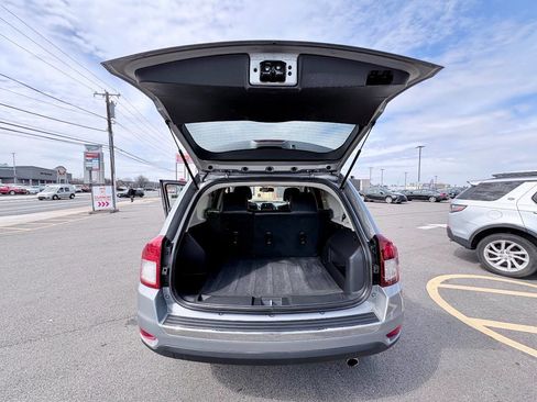 Used 2016 Jeep Compass High Altitude image 26