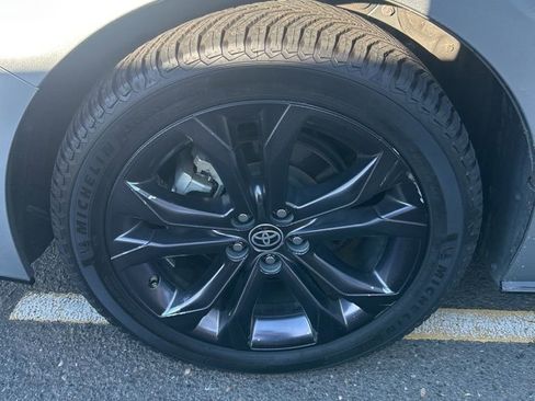 Used 2021 Toyota Sienna XSE image 6