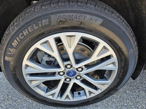 Certified 2022 Ford Escape SEL image 10