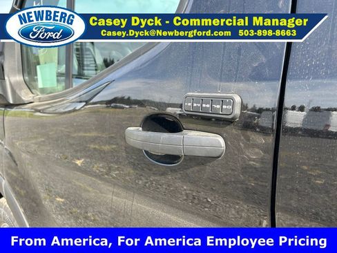 New 2026 Ford Transit 250 148 Medium Roof RWD image 16