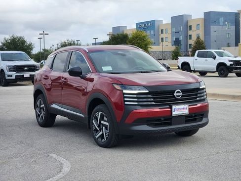 New 2026 Nissan Kicks SV image 2